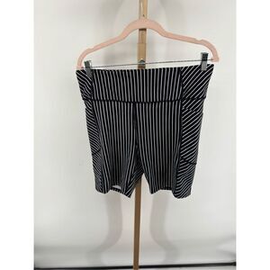 Victoria’s Secret Womens On Point Flow Biker Shorts Black White Stripe Size 16